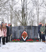 Торжественное открытие памятника 80 бойцам, умершим от ран и болезней в эвакогоспиталях  № 1327 и 2580